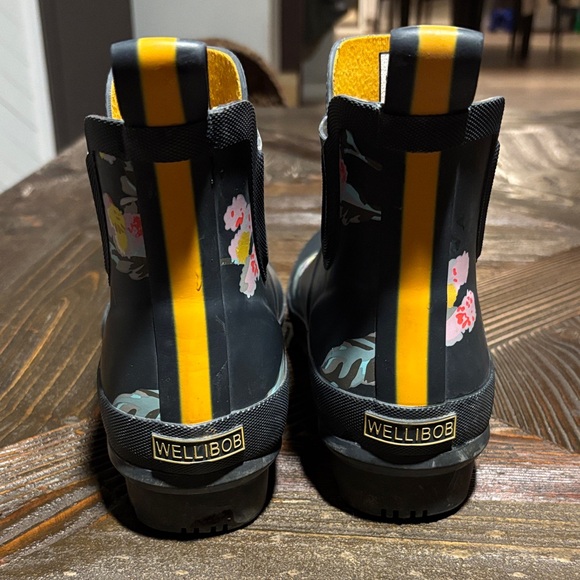 Joules Black Floral Winter & Rain Boots - Picture 4 of 11